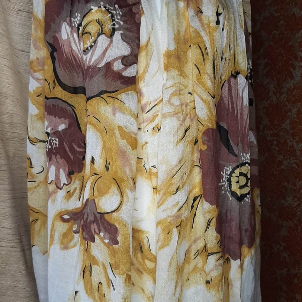Large viscose scarf 72x28 in
